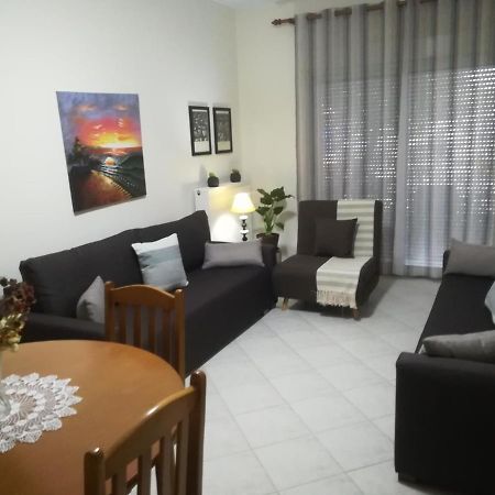 Apartment Ey Zhn Néa Khilí Екстериор снимка