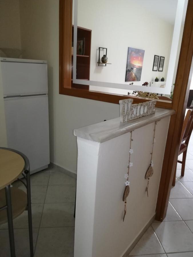Apartment Ey Zhn Néa Khilí Екстериор снимка