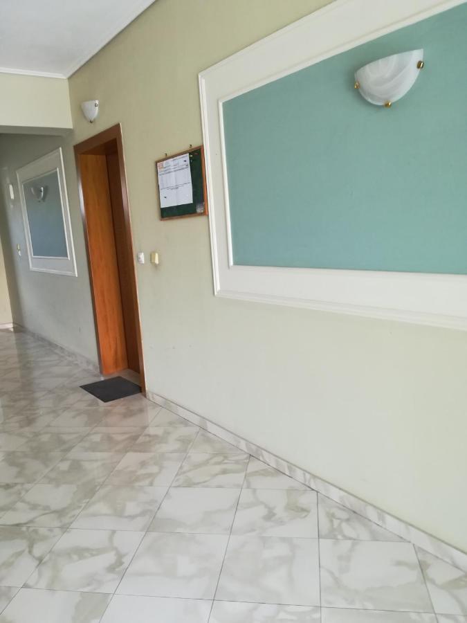 Apartment Ey Zhn Néa Khilí Екстериор снимка